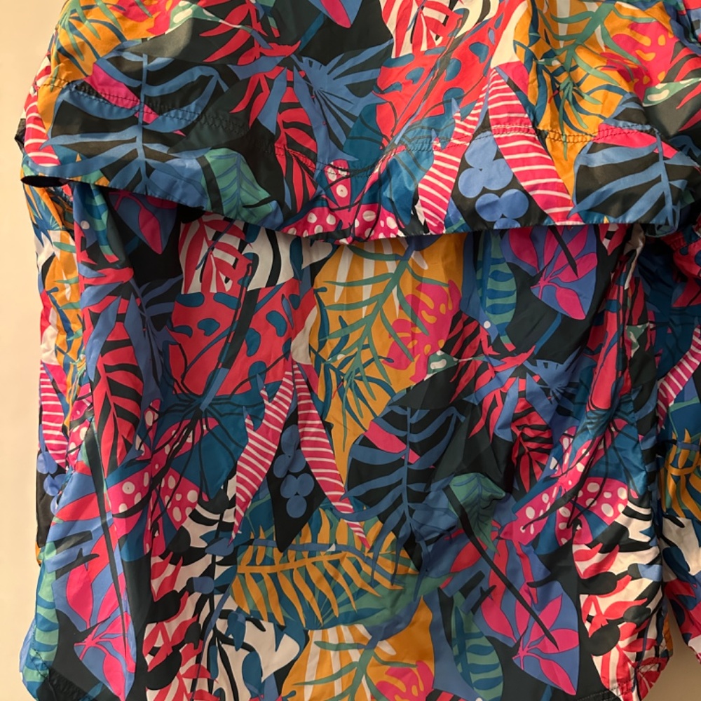 Vibrant Multicolor Leaf Print Jacket with hoodie perfect for rainy season - Picture 10 of 11